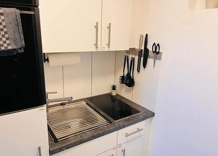 The Regent I I Castle Hill I *