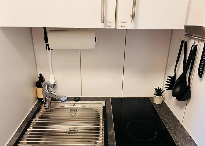 The Regent I I Castle Hill I * Thun